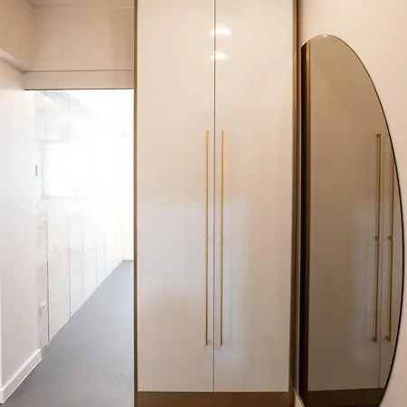 Pearl Dorobanti Apartment *